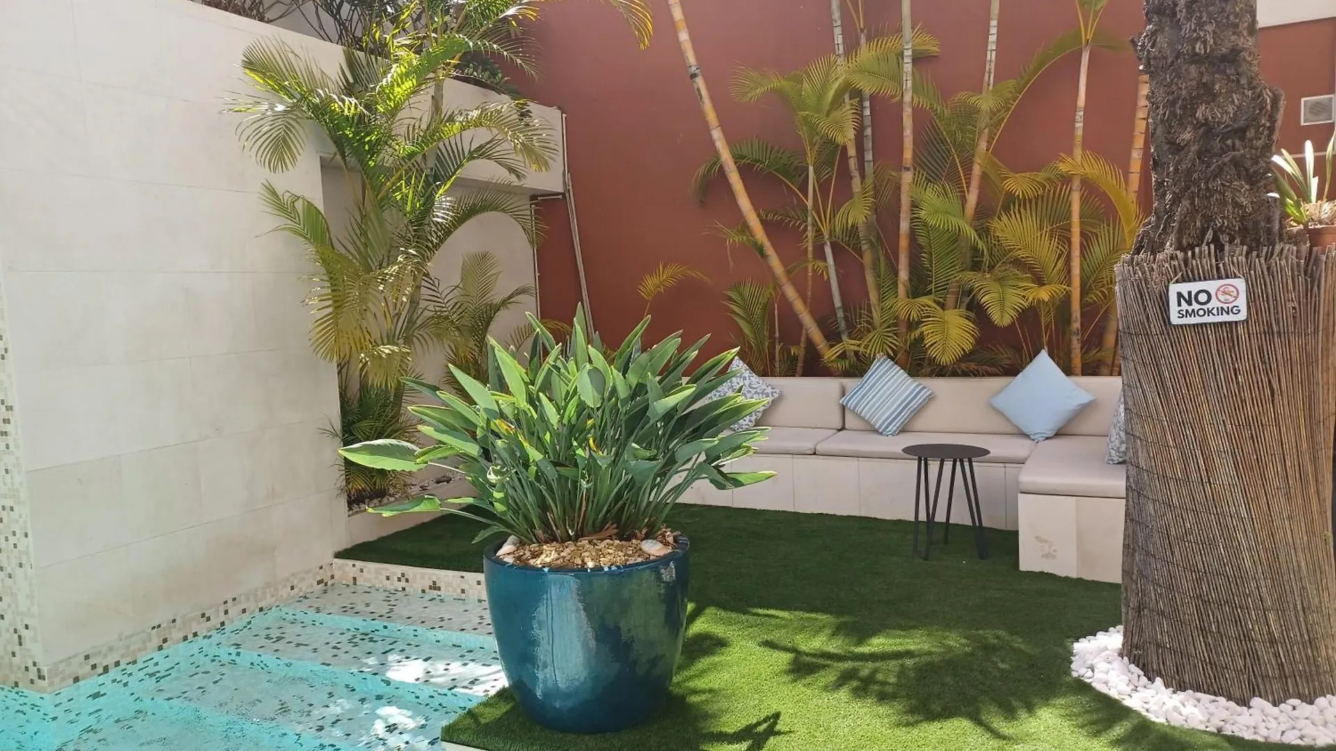 Villa Zawaia B&B Lagos Bed & Breakfast